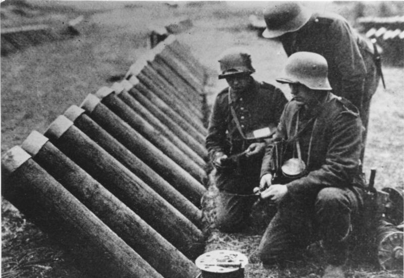 Deutsche Gaswerfer an der Westfront, 1916